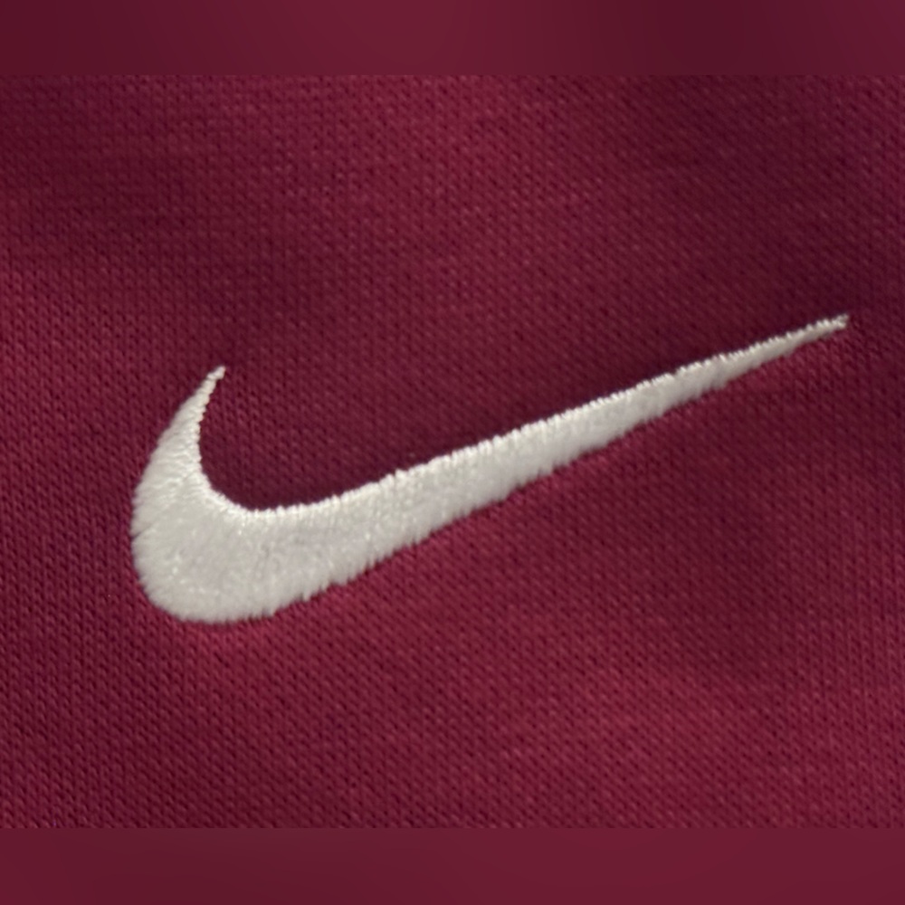 NWT Nike Club Fleece Crewneck Sweatshirt Cardinal/White LARGE - Picture 2 of 6